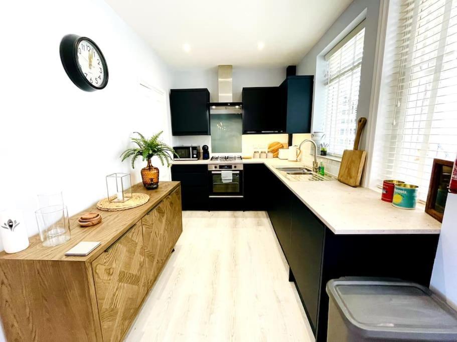 Rookley Villa, 3 Bedroom Family Apartment, Ventnor Exteriör bild